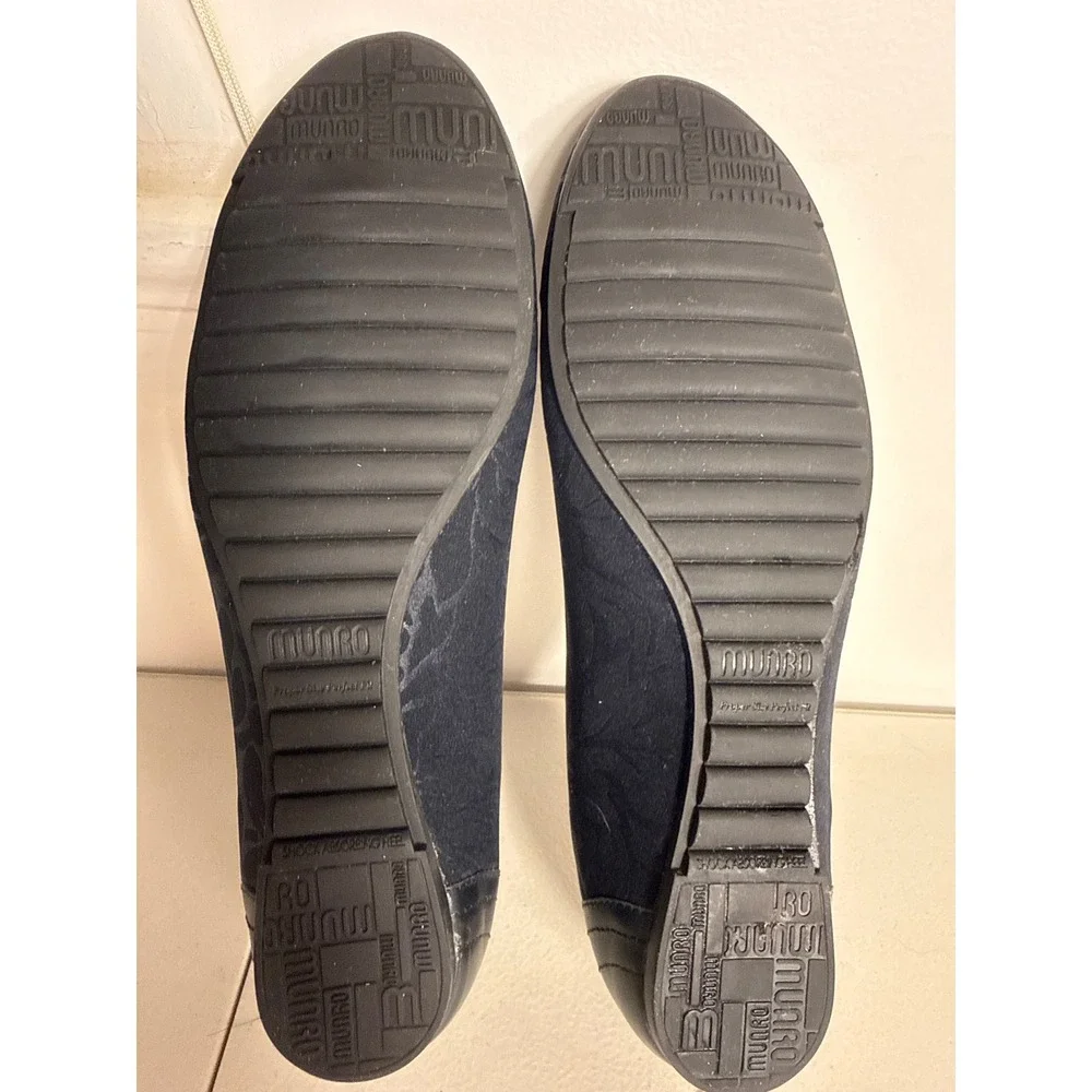 Munro easy sleek subtle